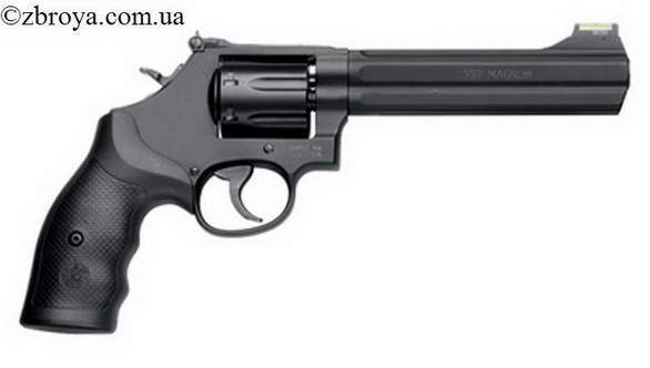 > <p>Так, в частности, в настоящее время револьверная схема применяется в основном в специальном оружии, а именно гранатометах полицейского и специального назначения в калибрах от 40мм для отстрела штатных гранат НАТО калибра 40мм так и в 12-калибре.</p><p> Главным достоинством такого оружия при полицейских операциях является возможность быстро выбрать нужный в данной конкретной ситуации боеприпас, а также абсолютная надежность и простота.</p><p> Общеизвестно, что неоспоримым преимуществом револьвера перед пистолетом является точность выстрела. Это объясняется жесткой неподвижность ствола, минимальным количеством движений деталей в процессе выстрела и возможностью прецизионной доводки деталей без учета работы автоматики. Также непреодолимым преимуществом револьвера перед пистолетом является гибкость и многофункциональность в применении боеприпасов. Так существует концепт-модель револьвера фирмы 